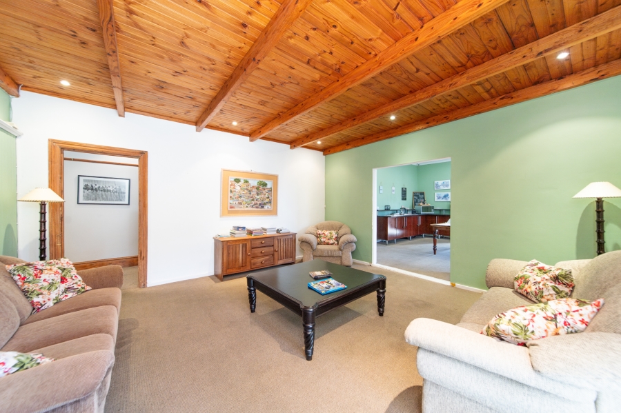 8 Bedroom Property for Sale in Selborne Eastern Cape